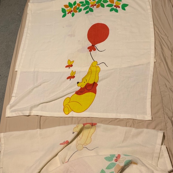 Vintage Winnie the Pooh curtains. - Picture 3 of 4
